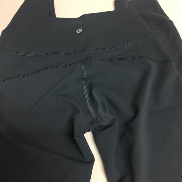 In movement 7/8 - Picture 1 of 2